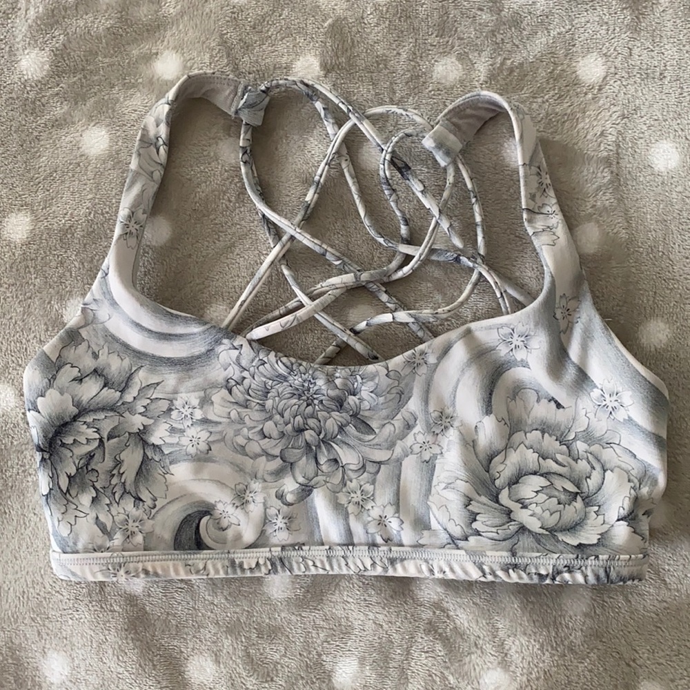 lululemon free to be bra